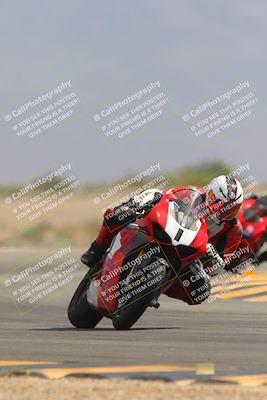 media/Sep-30-2023-SoCal Trackdays (Sat) [[636657bffb]]/Turn 15 (1120am)/